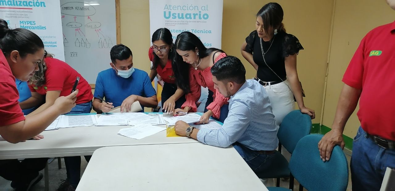 Más de 14 millones de lempiras ha ejecutado PRONADERS en la creación y legalización de 1,648 Cajas Rurales en zonas vulnerables